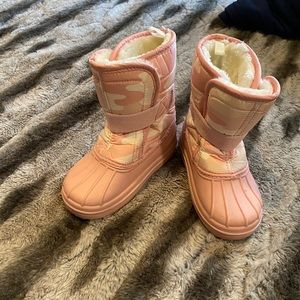 Kids winter boots